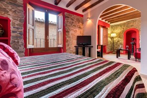 Panoramic Suite, 1 Double Bed | Premium bedding, desk, blackout drapes, soundproofing