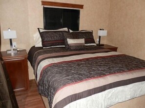 Family House, 2 Bedrooms, Kitchen, Harbor View | 1 bedroom, iron/ironing board, free WiFi