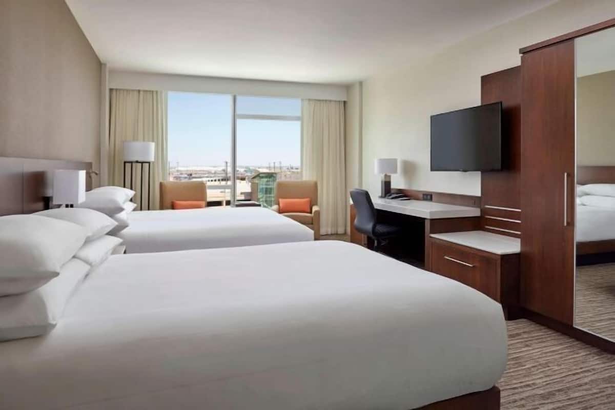 1 bedroom, premium bedding, down comforters, in-room safe