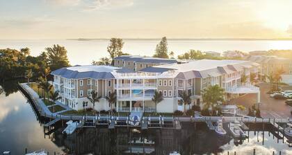 Waterline Villas & Marina, Autograph Collection