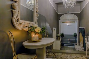 Reception - Royal Prague City Apartments (Prague)