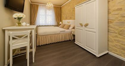 Cathedral Prague Apartments