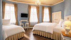 Standard Triple Room | Hypo-allergenic bedding available, minibar, in-room safe - Caroline Old Town Square Hotel (Prague)