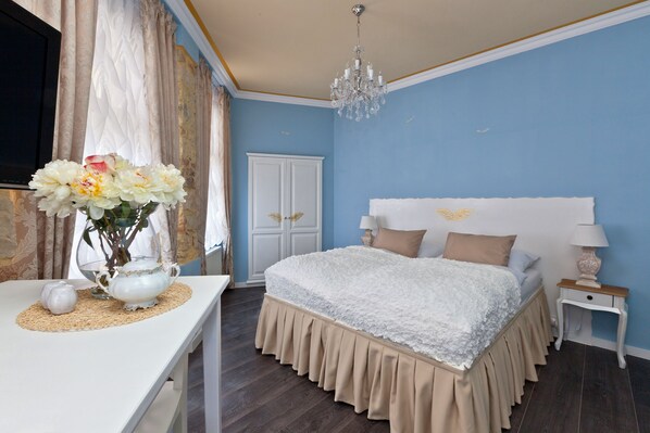 Literie hypoallergénique, coffres-forts dans les chambres