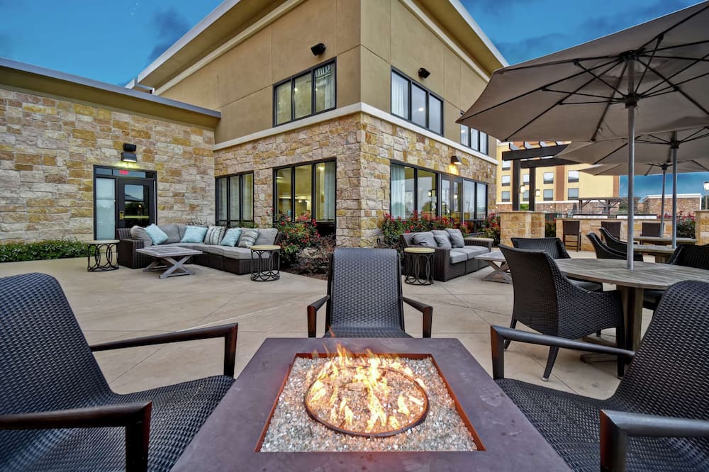 Homewood Suites by Hilton Dallas Arlington South