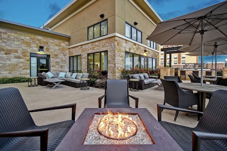 Terrace/patio. Homewood Suites by Hilton Dallas Arlington South