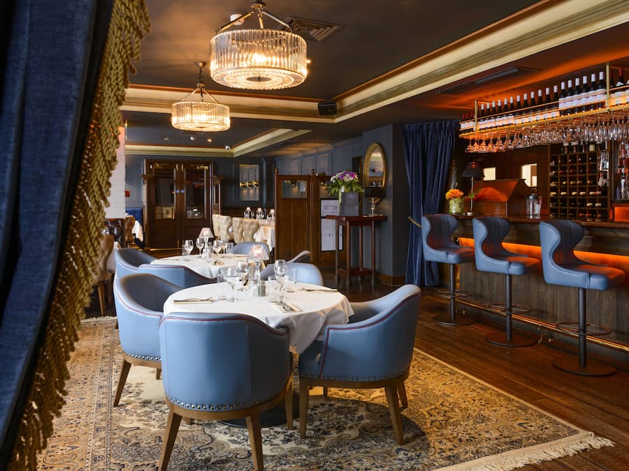 Breakfast, lunch, dinner served; local cuisine