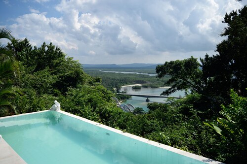 Banana Leaf Eco Hostel