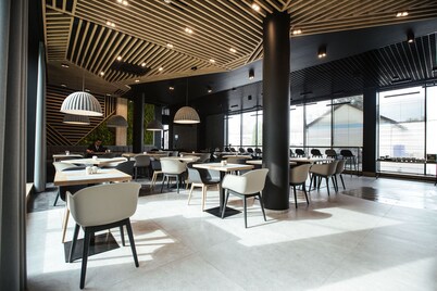 Air Hotel