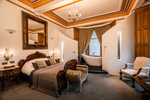 The Alamo Suite | 각각 다른 스타일의 인테리어, 각각 다르게 가구 비치, 다리미/다리미판, 무료 WiFi