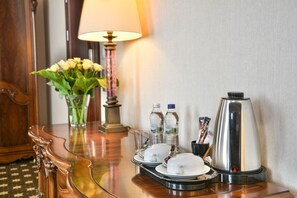 Deluxe Apartment | Room amenity