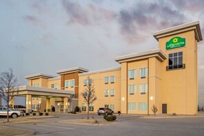 Exterior - La Quinta Inn & Suites by Wyndham Weatherford OK (Weatherford)