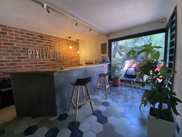 Quầy thủ tục nhận/trả phòng