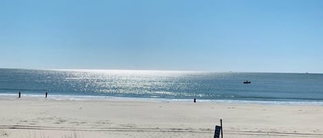 獨棟房屋, 4 間臥室 | 海灘 | 位於海灘上、白沙