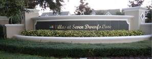 Property grounds - Villas at Seven Dwarf by FunQuest (Kissimmee)