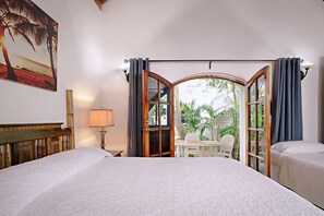 خزنة داخل الغرفة وواي فاي مجانًا وملاءات أسرّة