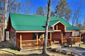 Cabin, 1 Bedroom, Patio (Skinny Dippin Cabin 2645) | Front of property - Skinny Dippin 1 Br cabin by RedAwning (Sevierville)