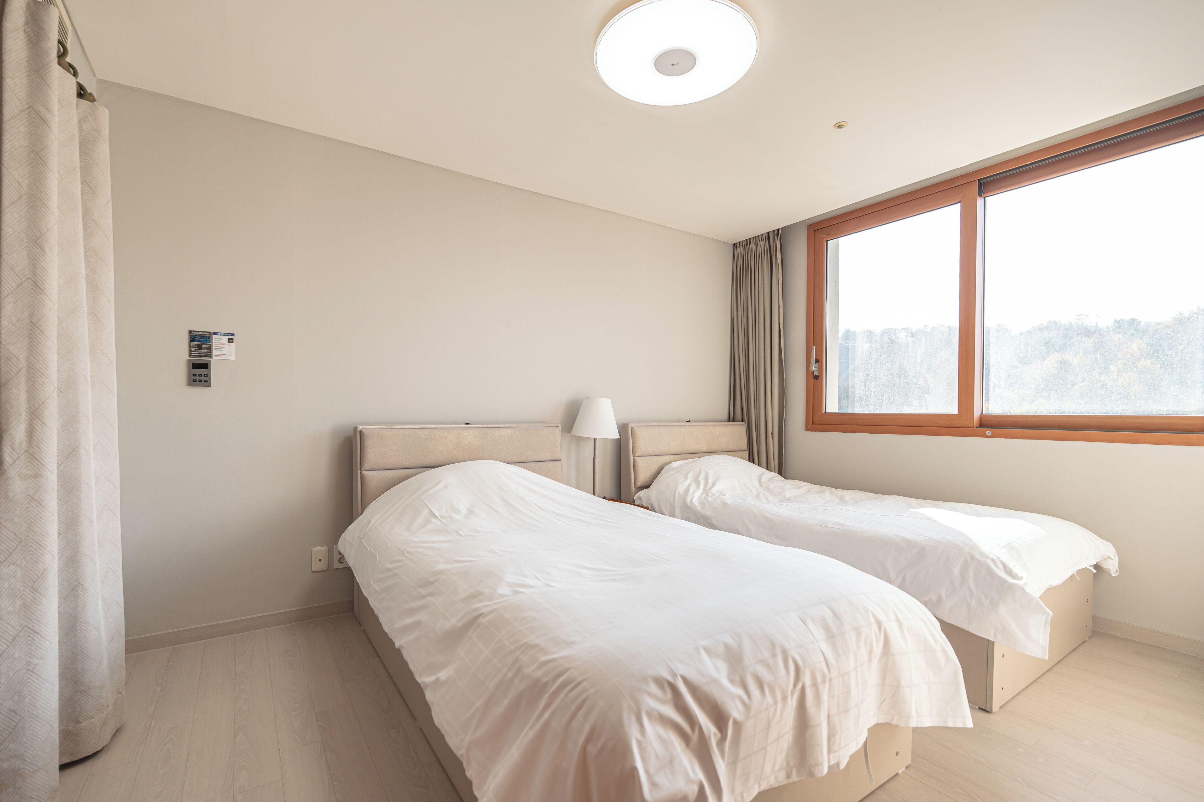 deluxe room (cooking not allowed) | 1 bedroom, individually decorated, individually furnished, free wifi