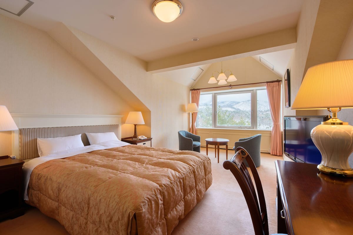 double room, non smoking | 1 bedroom, desk, iron/ironing board, free wifi