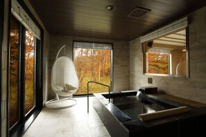 Chambre Deluxe avec lits jumeaux (with private hot spring, Non Smoking) | Vue de la chambre