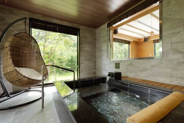 Quarto duplo luxo (with private hot spring, Non Smoking) | Banheiro | Produtos de toalete grátis, secador de cabelo, chinelos