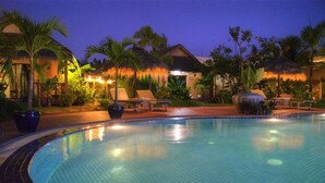 Outdoor pool - The Secret Garden at Otres Beach (Sihanoukville)
