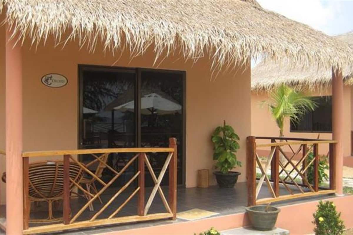 Petite Double Bungalow