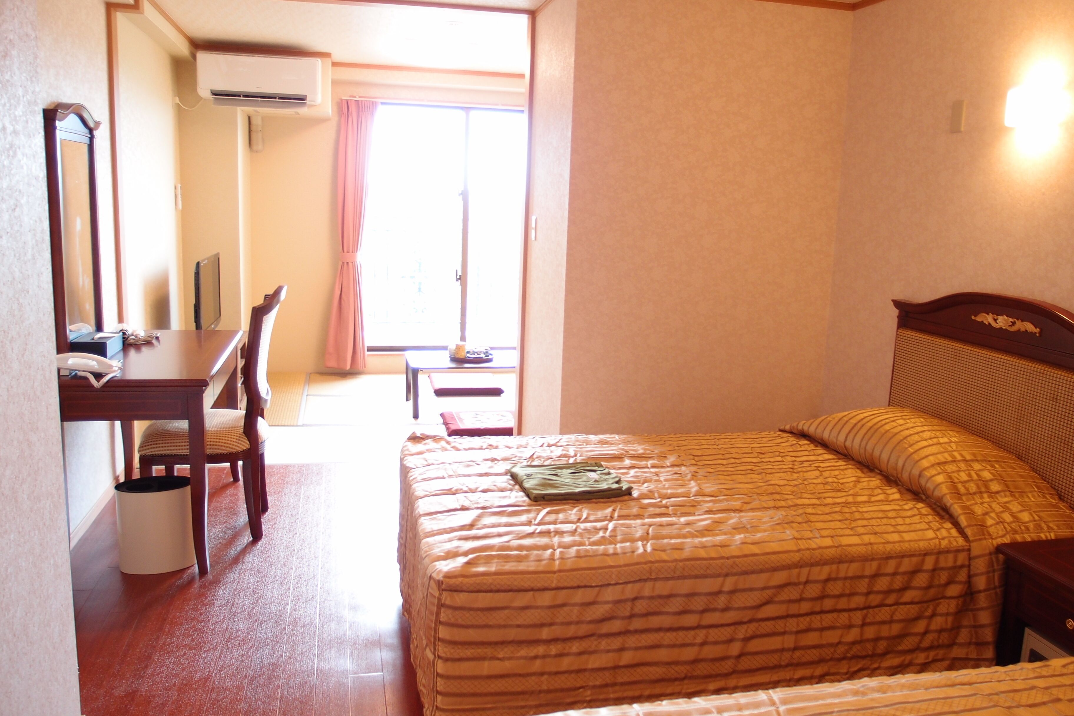 japanese & western room, garden view | in-room safe, desk, free wifi, bed sheets