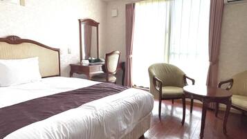 Caja de seguridad en la habitación, escritorio y wifi gratis