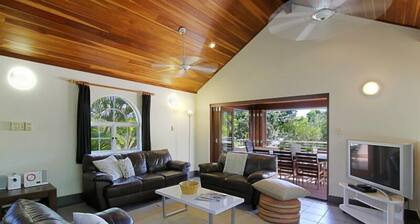 A PERFECT STAY - Clarkes Beach Villa