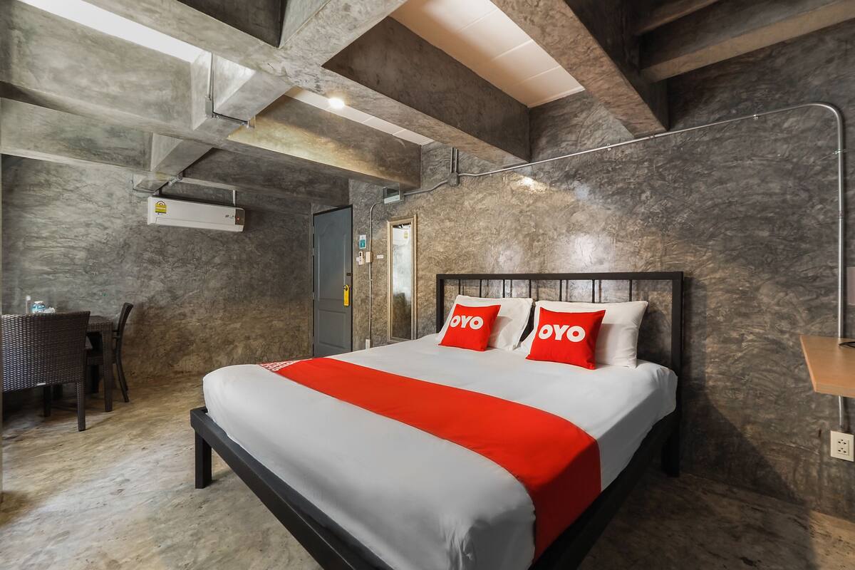 Chambre Double Premium, salle de bains commune | Wi-Fi gratuit, draps fournis