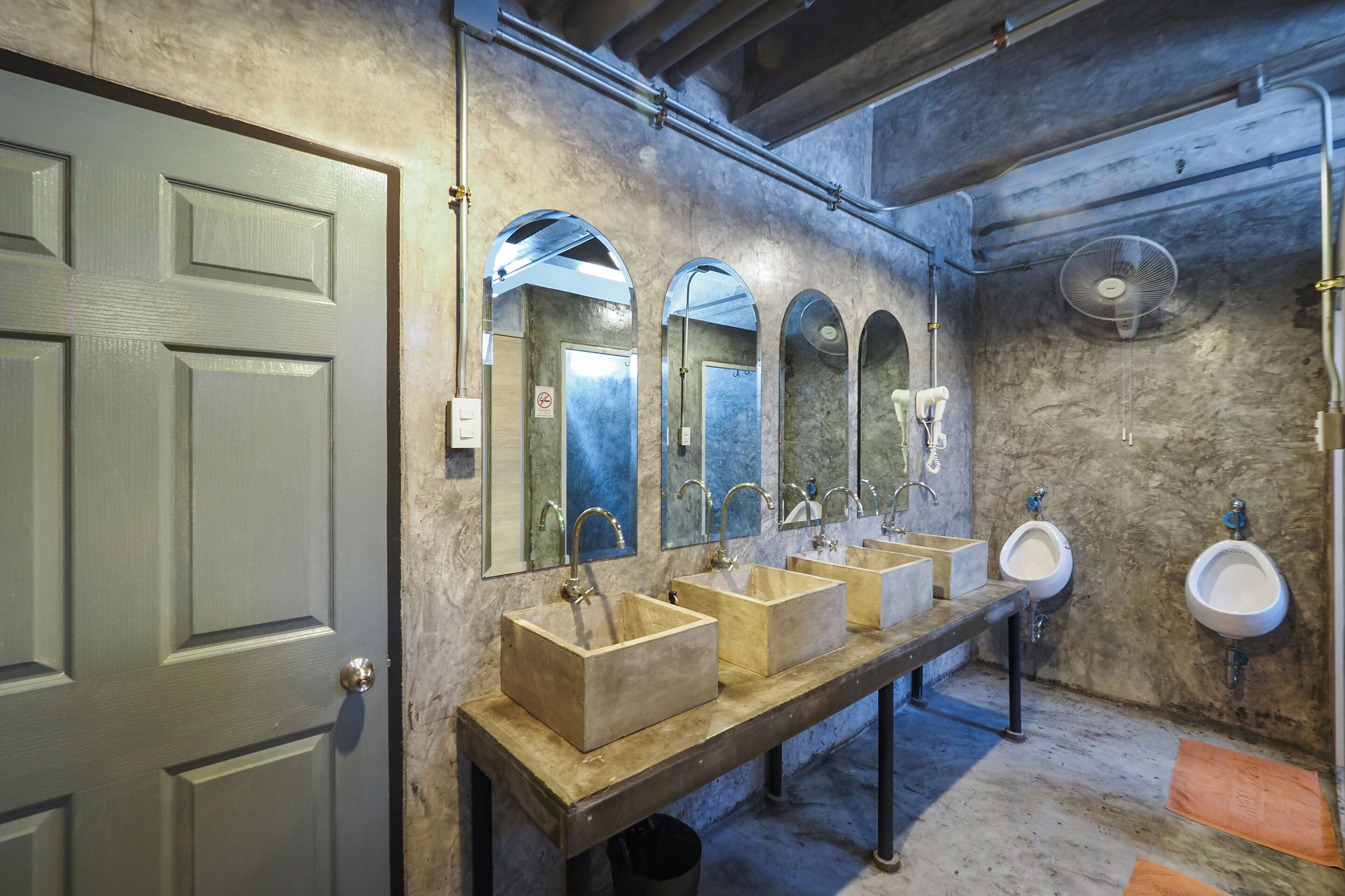 Photo - Super OYO 75332 Vm1 Hostel