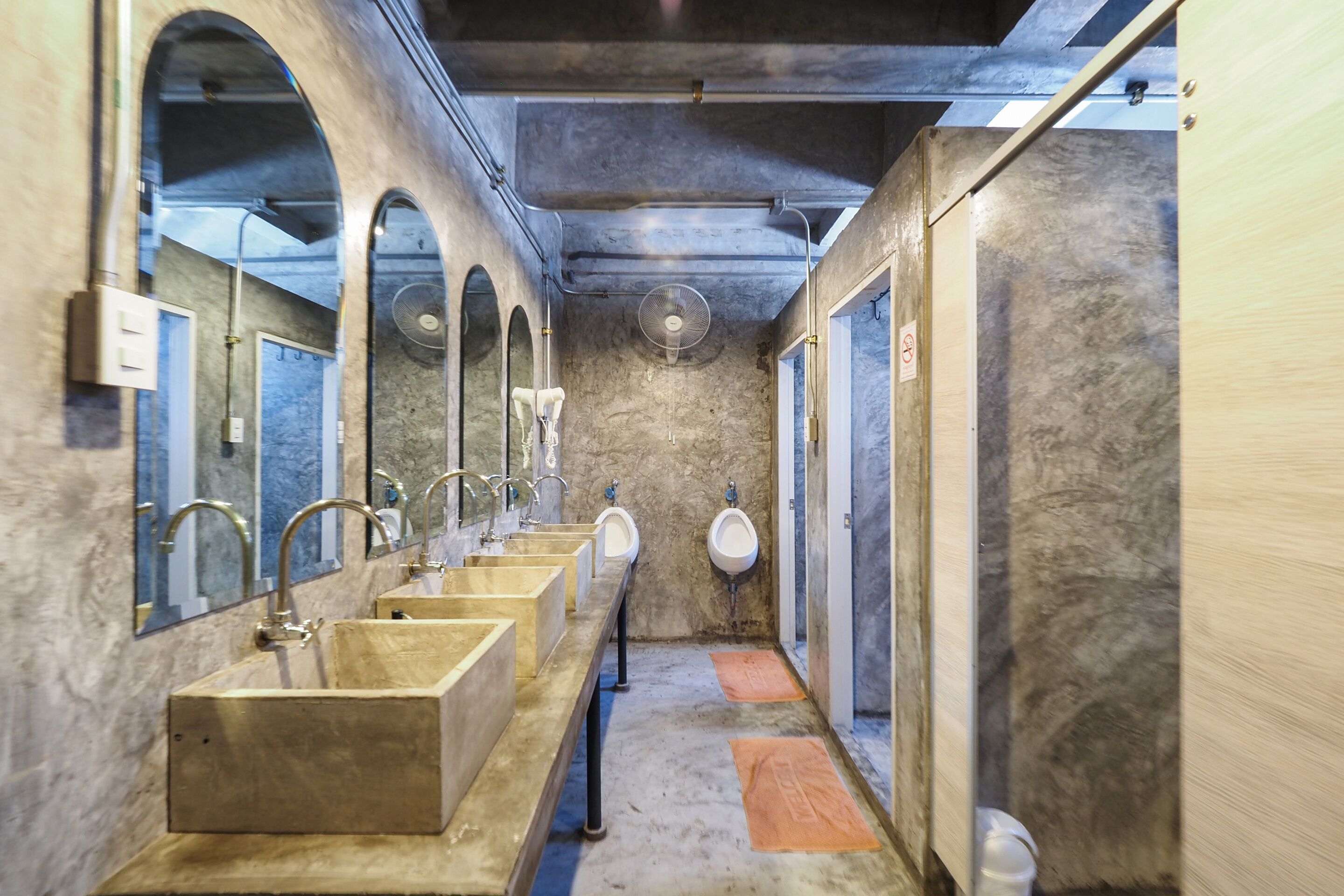 Photo - Super OYO 75332 Vm1 Hostel