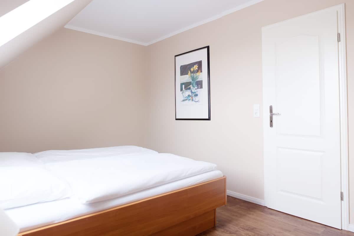 Apartamento, 2 habitaciones, cocina básica