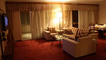 Suite | Living room | LCD TV