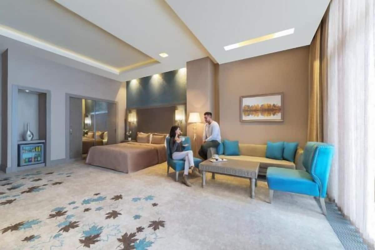3 bedrooms, minibar, in-room safe, individually decorated