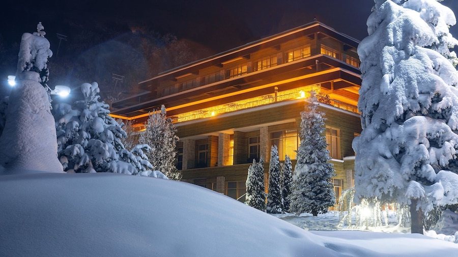 Qafqaz Tufandag Mountain Resort Hotel