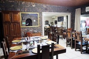 Free daily English breakfast - Royal Game Guest House (Phalaborwa)