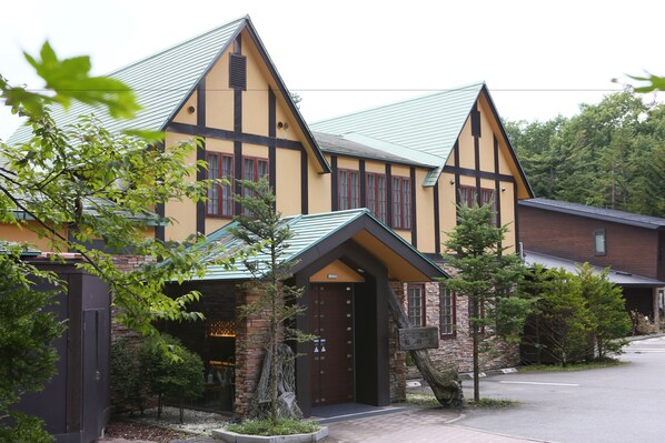 Exterior - Dormy Club Karuizawa (Karuizawa)