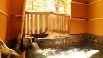 Bañera de hidromasaje exterior