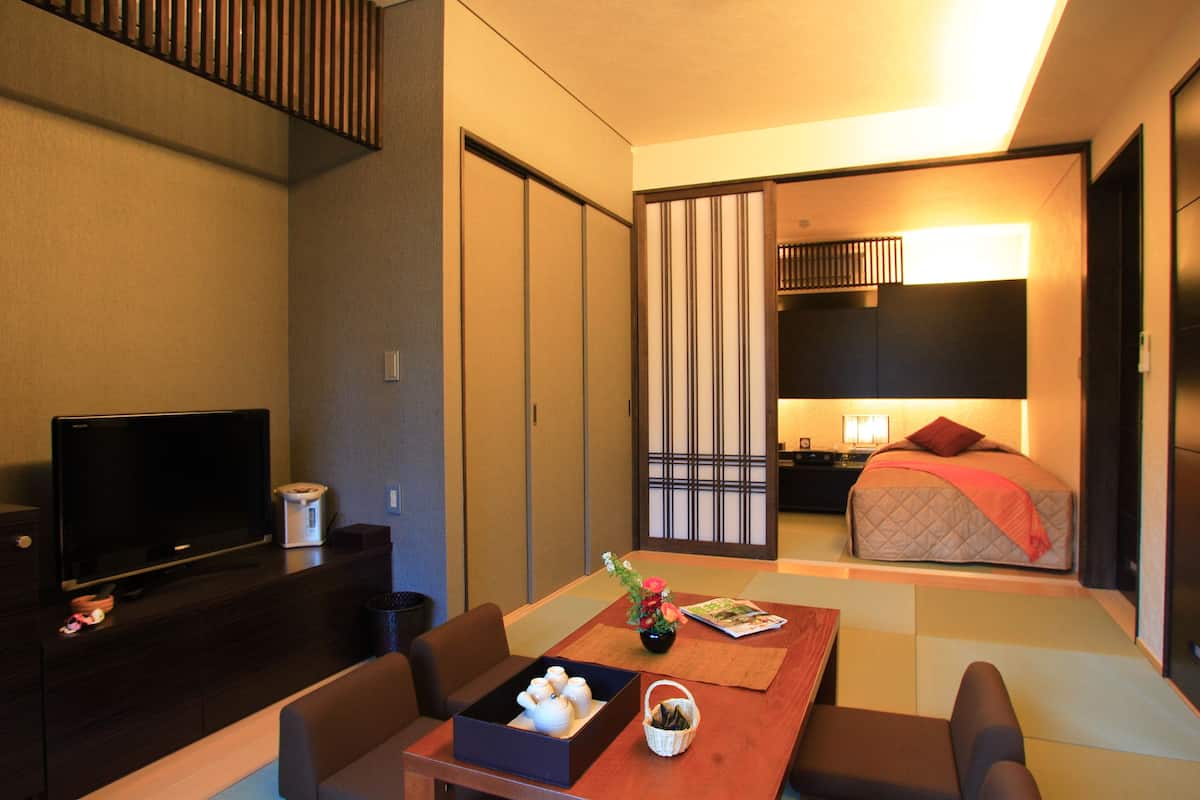Kamer, niet-roken (New building, Japanese Western) | 1 slaapkamer, een kluis op de kamer, een bureau, gratis wifi