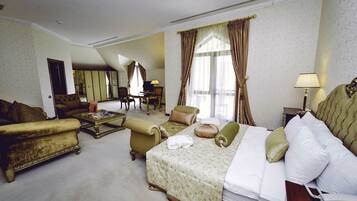 Safe på rommet, lydisolert, strykejern/-brett og wi-fi (inkludert)