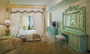 In-room safe, soundproofing, iron/ironing board, free WiFi - Qafqaz Resort Hotel (Gabala)