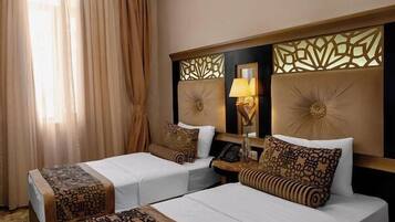 In-room safe, soundproofing, iron/ironing board, free WiFi