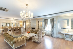 Royal Villa, 4 Bedrooms, Private Pool | Living area | LCD TV - Qafqaz Riverside Resort Hotel (Gabala)