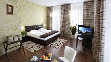 Suite | 1 Schlafzimmer, Zimmersafe, Schreibtisch, schallisolierte Zimmer