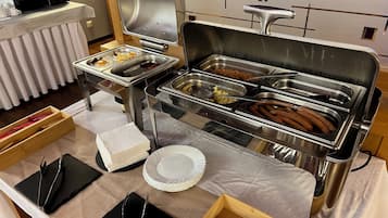 Free buffet breakfast