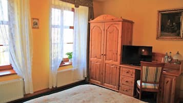 Habitación con 1 cama matrimonial o 2 individuales, vista al río | Wifi gratis