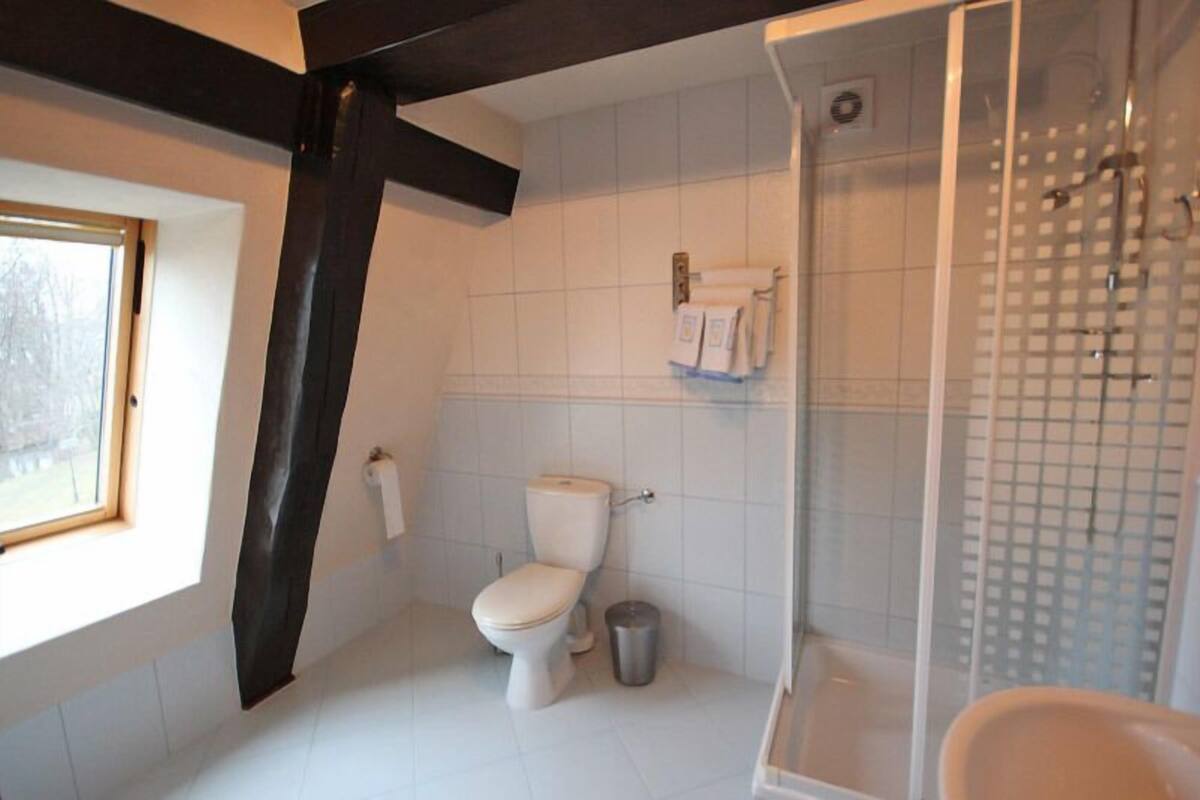 double or twin room, river view | bathroom | hair dryer, towels