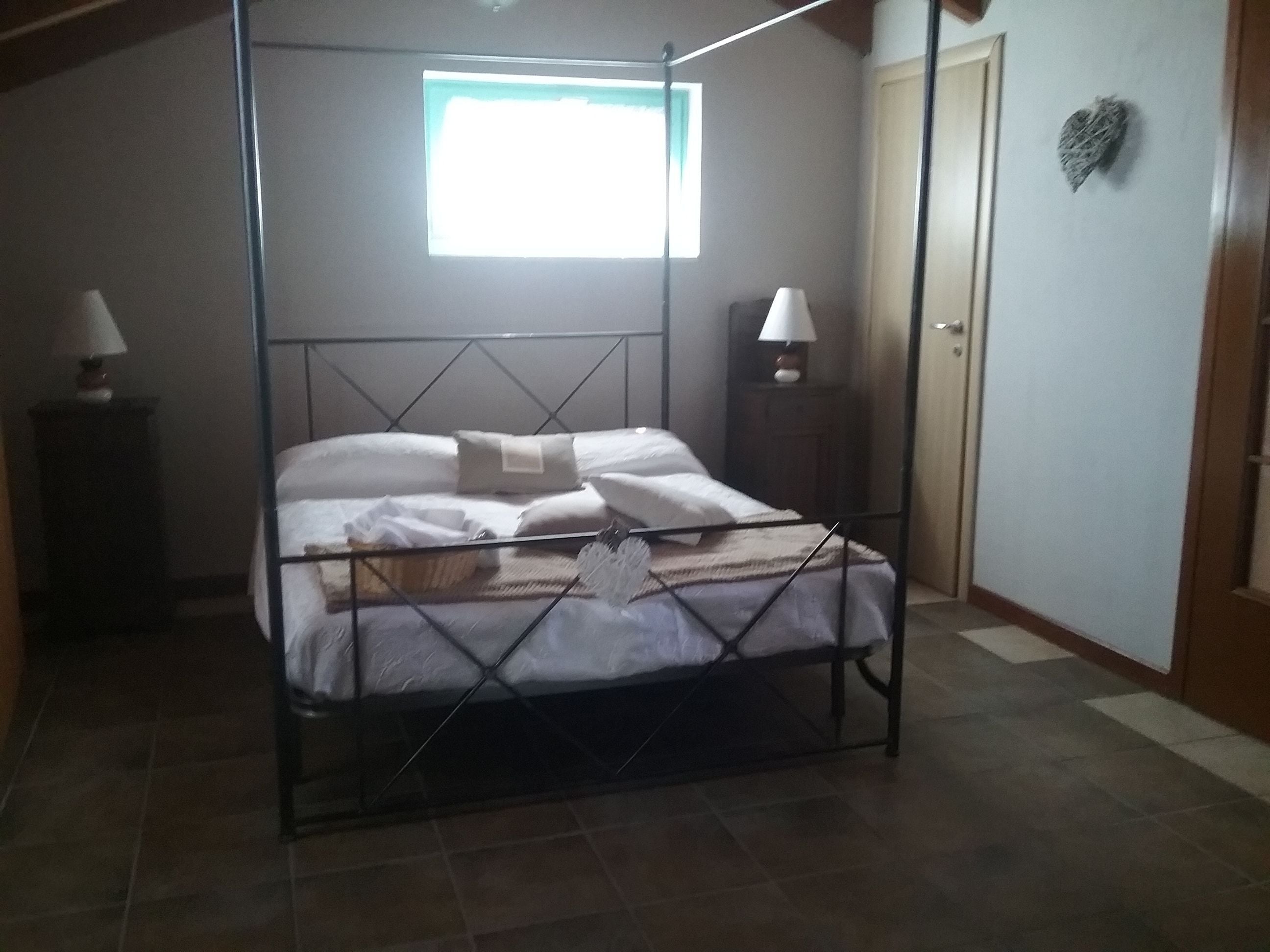 Double Room | Premium bedding, desk, laptop workspace, free WiFi